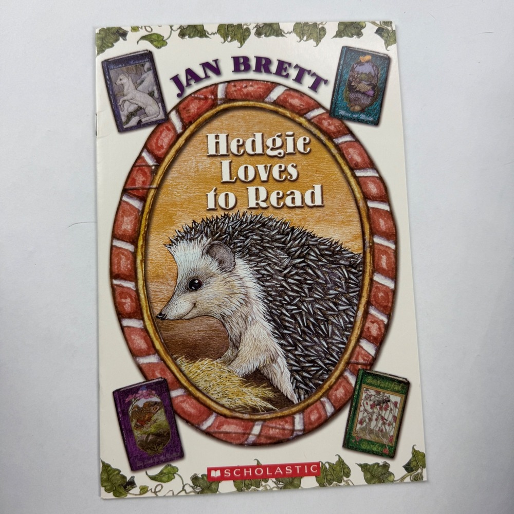 Jan Brett Hedgie Loves to Read Scholastic‎ Paperback Book 2006 Special Edition